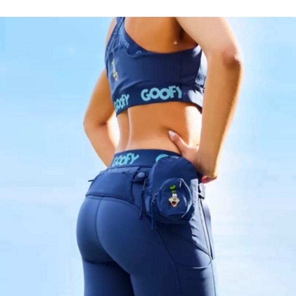 Outdoor Voices Goofy Leggings Size Medium